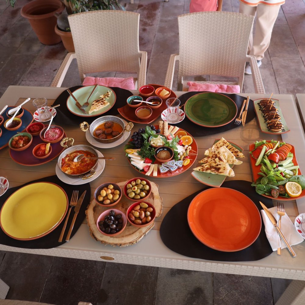 Avanos At Çiftliği 30 Çeşit Serpme Kahvaltı Ve 1 Saat At Turu