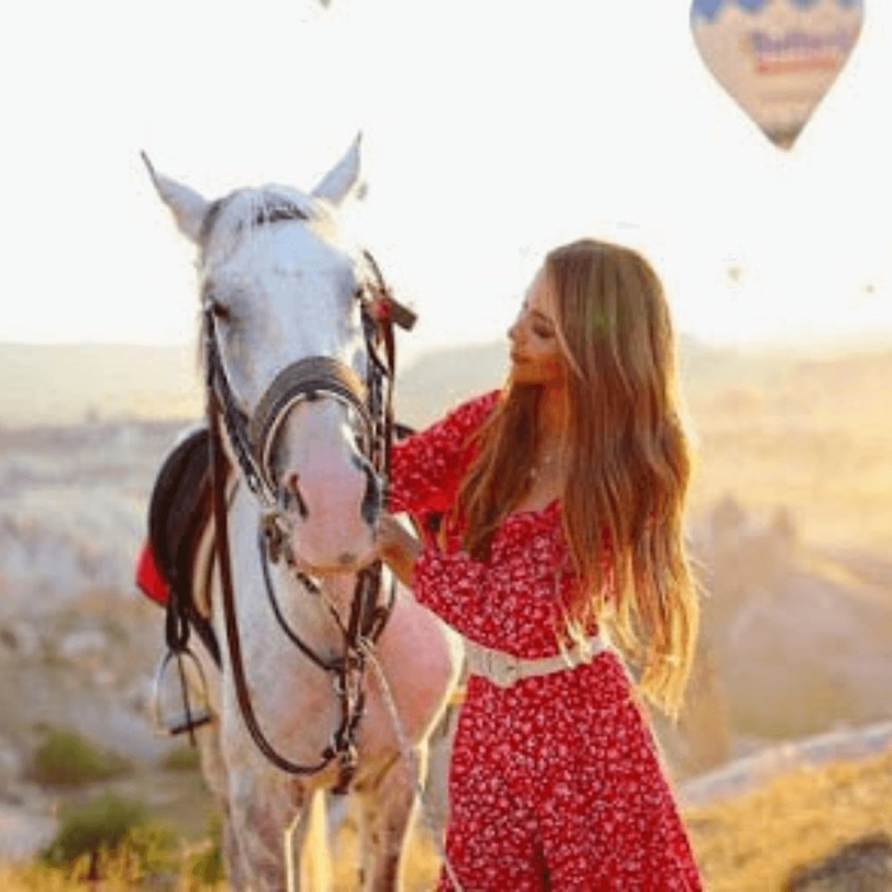 Balonlarla Gün Doğumu At Turu 2 Saat Kapadokya