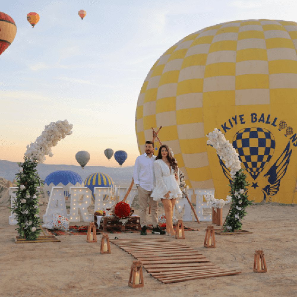 Kapadokya Gün Doğumunda Platinum Evlilik Teklifi