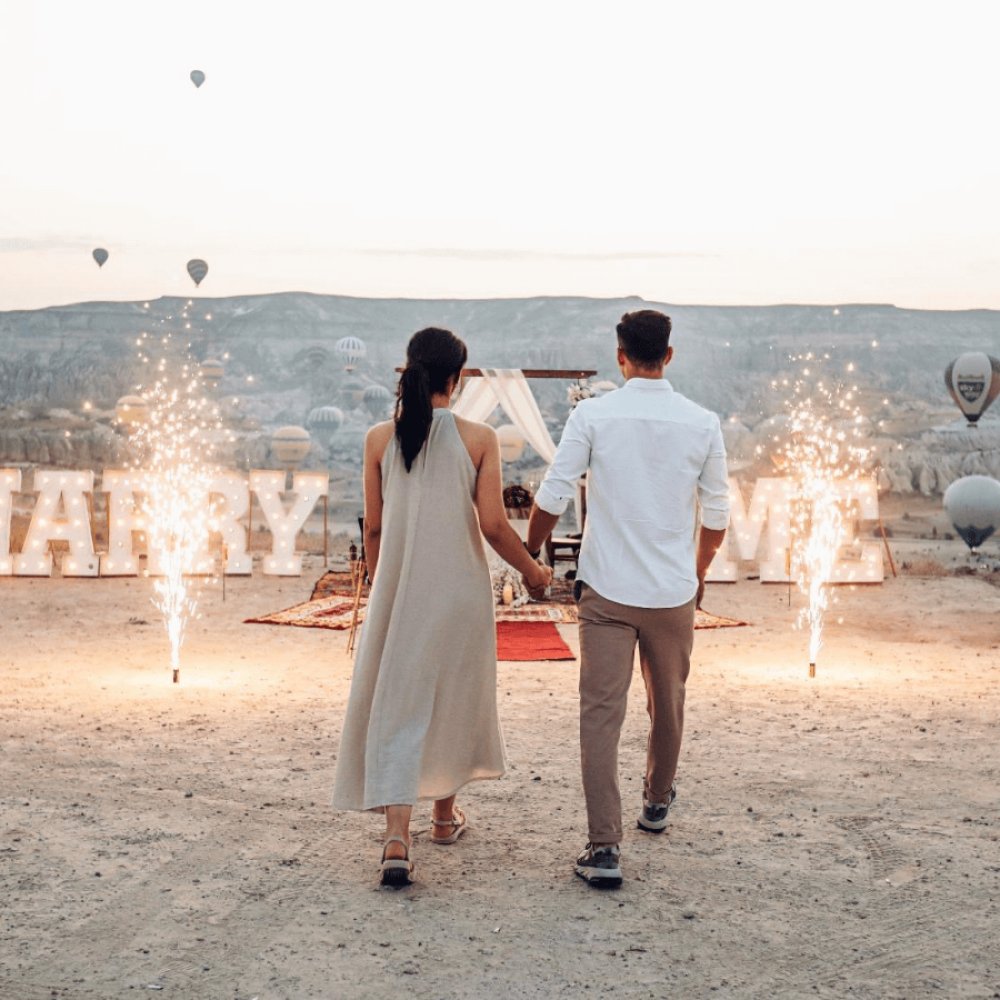 Kapadokya Gün Doğumunda Standart Evlilik Teklifi