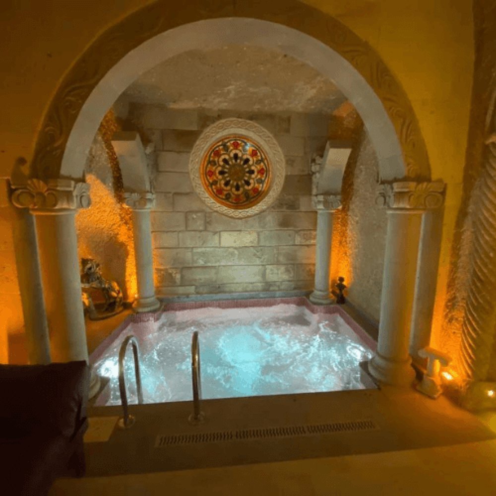 Kapadokya Otelleri Havuzlu Oda - Balon Gören