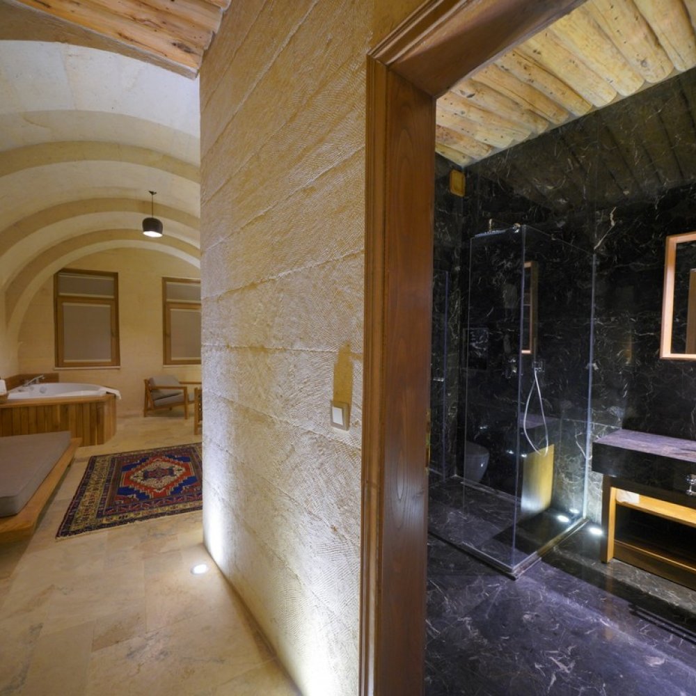 Kappadoks Cave Hotel Manzaralı Taş Suite