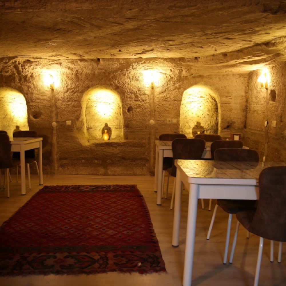 Unicorn Cave Hotel