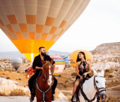 Balonlarla Gün Doğumu At Turu 2 Saat Kapadokya