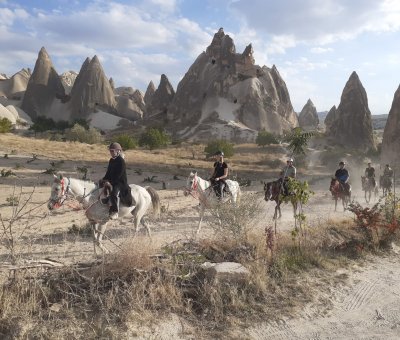 Gün Batımı 2 Saat At Turu Kapadokya