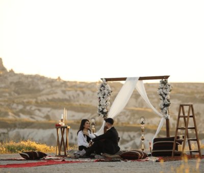 Kapadokya Gün Doğumunda Standart Evlilik Teklifi