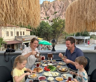 Kapadokya'da Kahvaltı Yapılacak Yerler Zelve Müzesi Terası