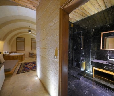Kappadoks Cave Hotel Manzaralı Taş Suite