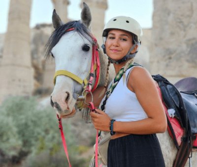 卡帕多奇亚日间一小时骑马之旅